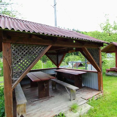Cottage "Karpatske Shale" Yaremche Exterior photo